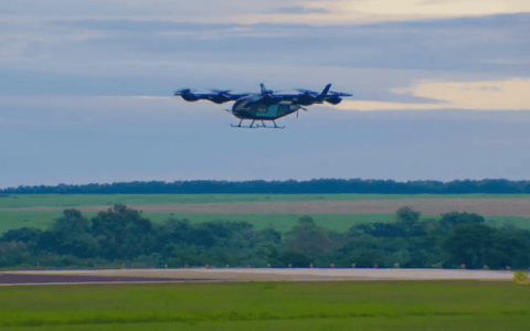 Imagem do post eVTOL da Embraer decola pela primeira vez no Brasil