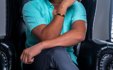 Imagem do post Santiago lança projeto em homenagem a Cartola