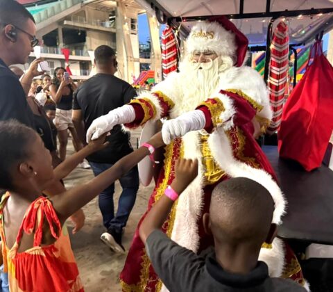 Imagem do post Fonte de Natal reúne multidão e emociona famílias em grande ação solidária