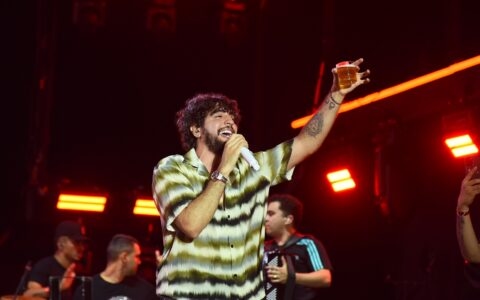 Imagem do post Nattan transforma Virada Salvador em cabaré gigante e leva multidão ao delírio na Boca do Rio