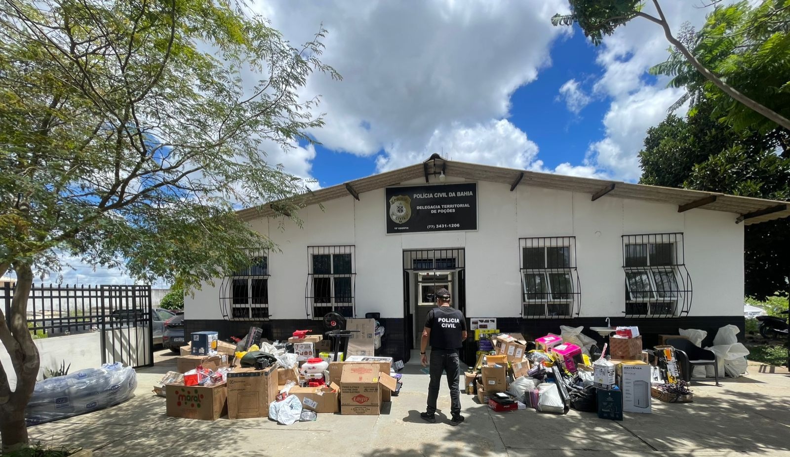 Polícia recupera carga de R$ 150 mil e prende suspeito em operação na BR-116