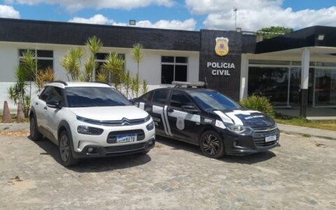 Imagem do post PRF apreende carro roubado com placas clonadas em Alagoinhas