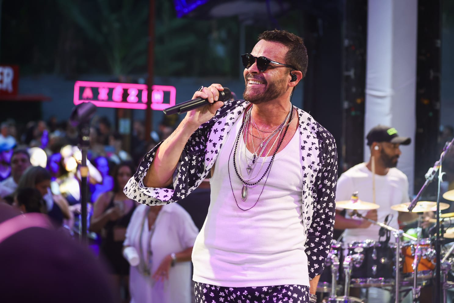 Alexandre Peixe encerra 2025 com shows especiais no Nordeste