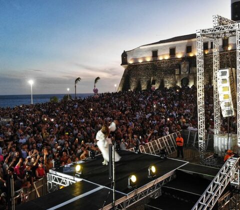 Imagem do post Bahia vira o destino mais disputado do Réveillon e pode receber mais de 10 milhões de turistas no verão