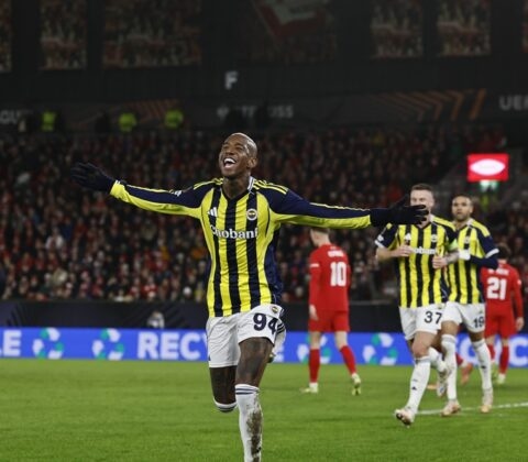 Imagem do post Talisca destrói na Europa League: hat-trick perfeito e noite histórica na Noruega