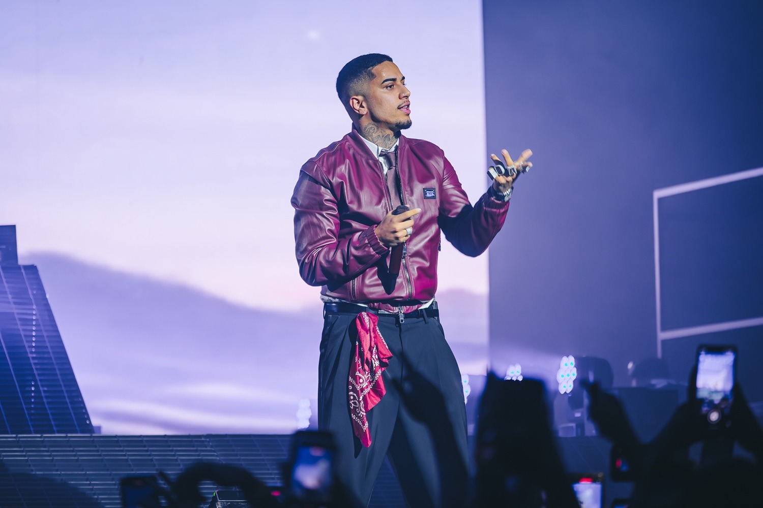 Fenômeno do Trap, Veigh, encerra turnê no Porto Salvador