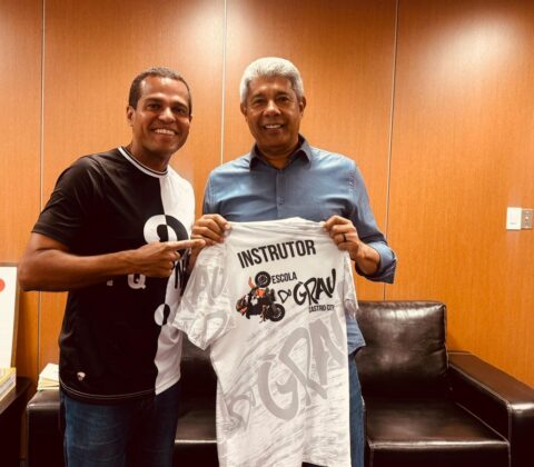 Imagem do post Encontro entre Jerônimo e ex-prefeito de Castro Alves trata Centro de Convenções do Recôncavo e Grau