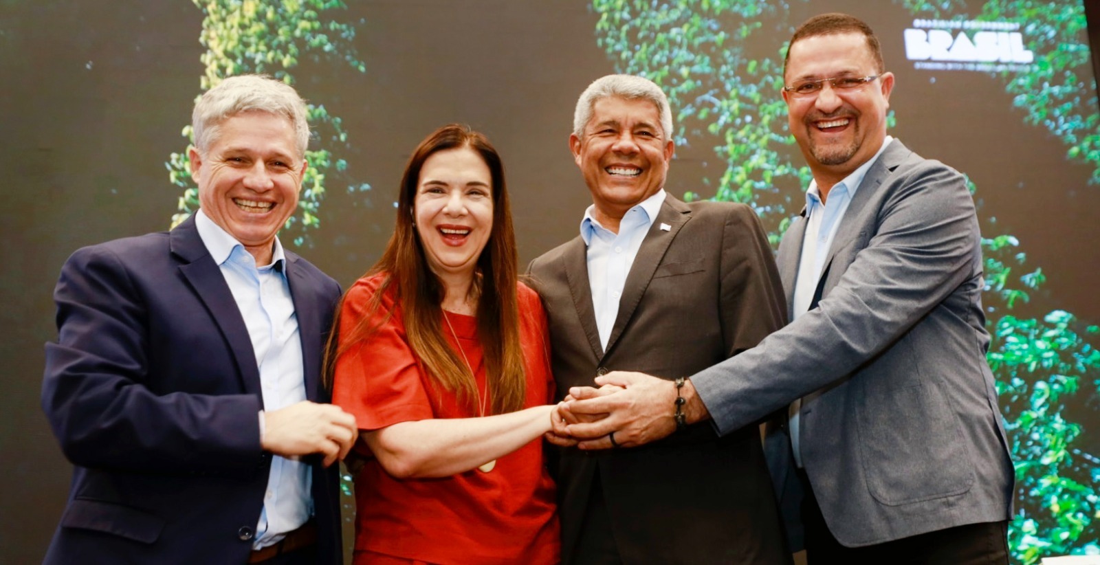 Bahia lança R$ 83 milhões em editais para fortalecer pequenos produtores durante encontro nacional em Salvador