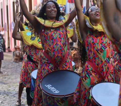 Imagem do post Didá celebra 32 anos no Pelourinho e reafirma força das mulheres negras na música e na cultura baiana
