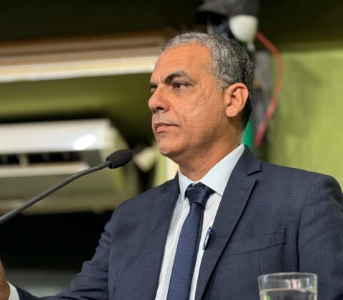 Imagem do post Cezar Leite denuncia “calote” contra médicos em Camaçari