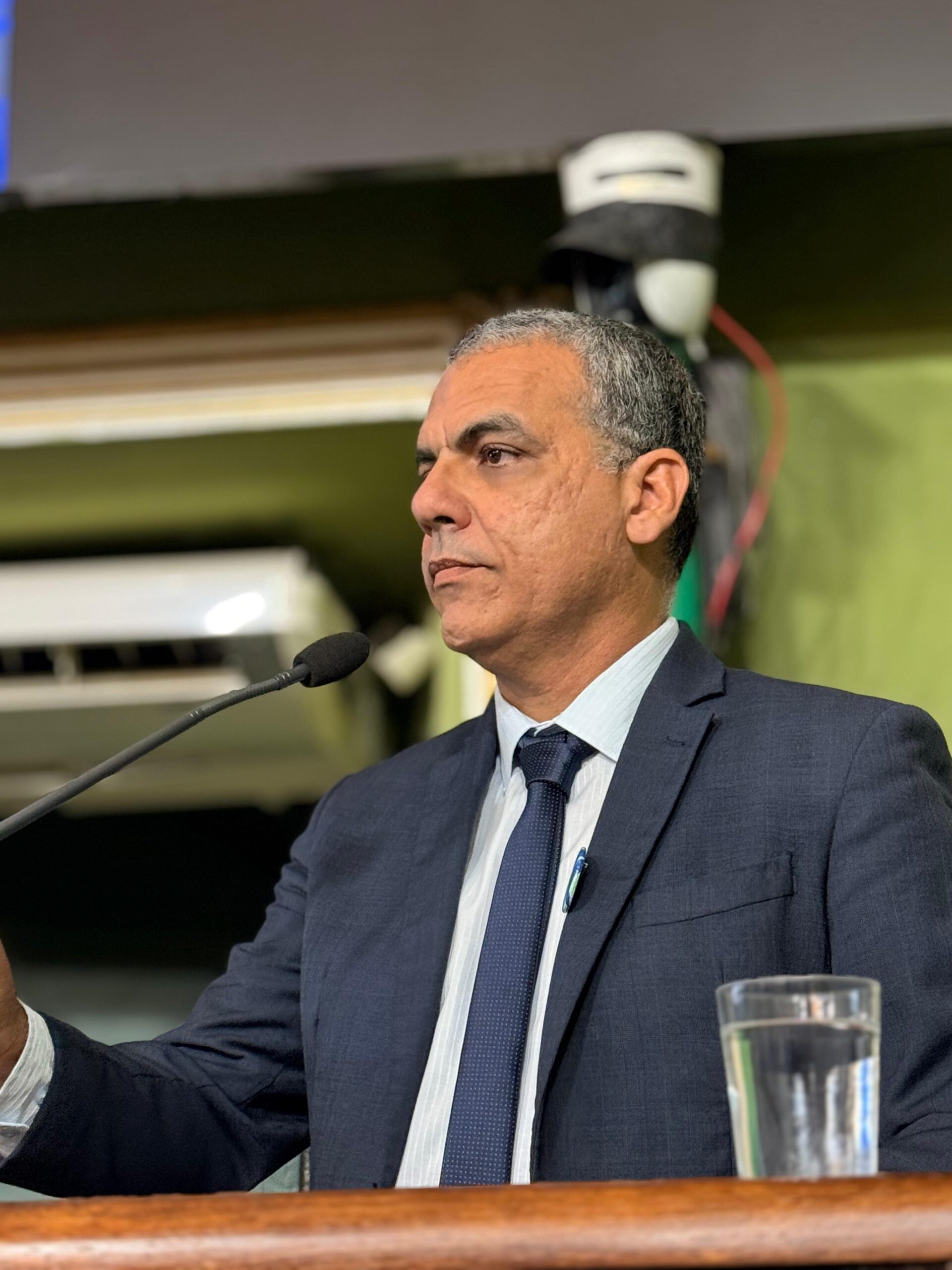 “Um tribunal revolucionário”, dispara Cezar Leite contra STF