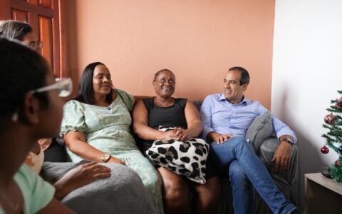 Imagem do post Prefeitura entrega 100 casas reformadas no Alto do Cabrito