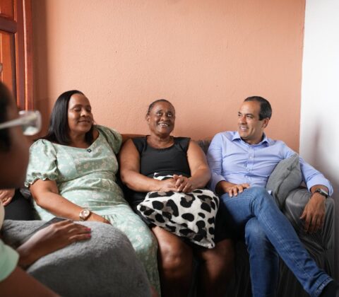 Imagem do post Prefeitura entrega 100 casas reformadas no Alto do Cabrito