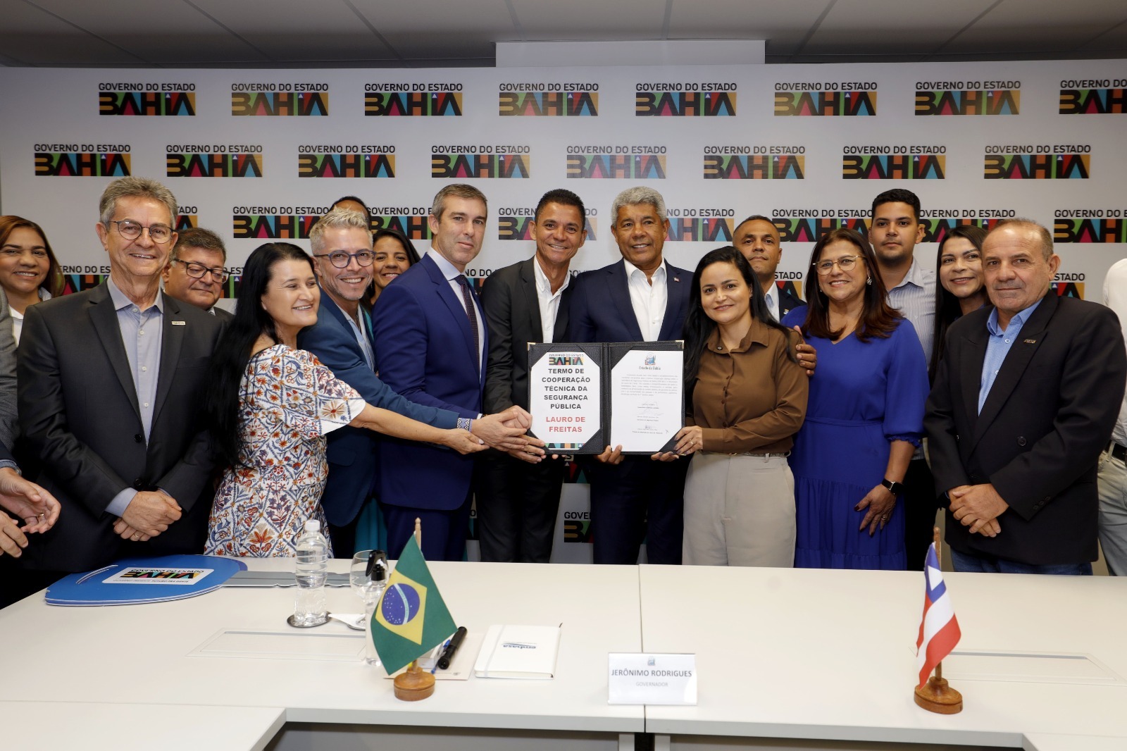 Governador e prefeita alinham ações para Lauro de Freitas