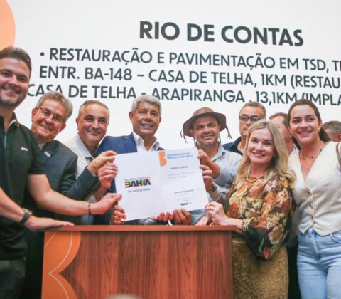 Imagem do post Jerônimo atende solicitações de Ivana Bastos para sete municípios de Chapada Diamantina