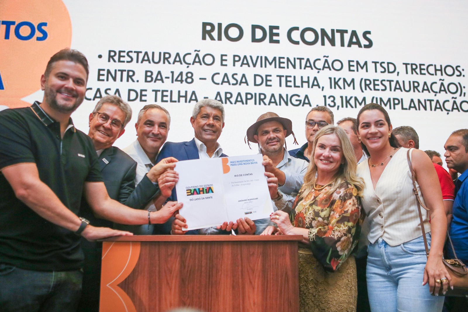 Jerônimo atende solicitações de Ivana Bastos para sete municípios de Chapada Diamantina