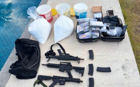 Imagem do post Ação integrada desarticula depósito de drogas e armas e prende liderança criminosa