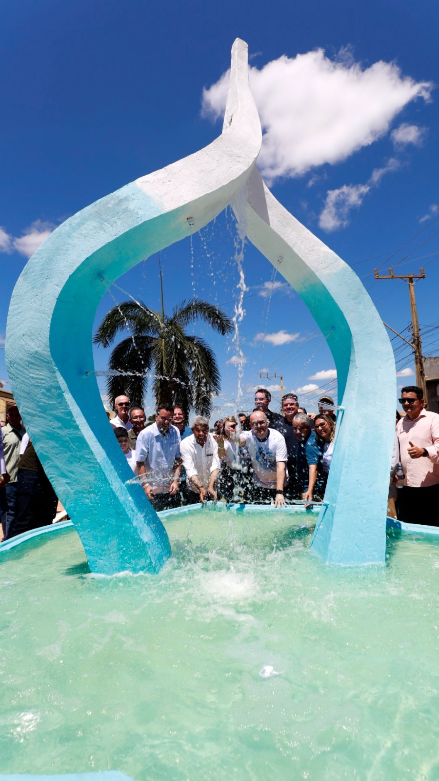 Governo da Bahia entrega novo sistema de água e leva segurança hídrica a seis cidades do Sudoeste