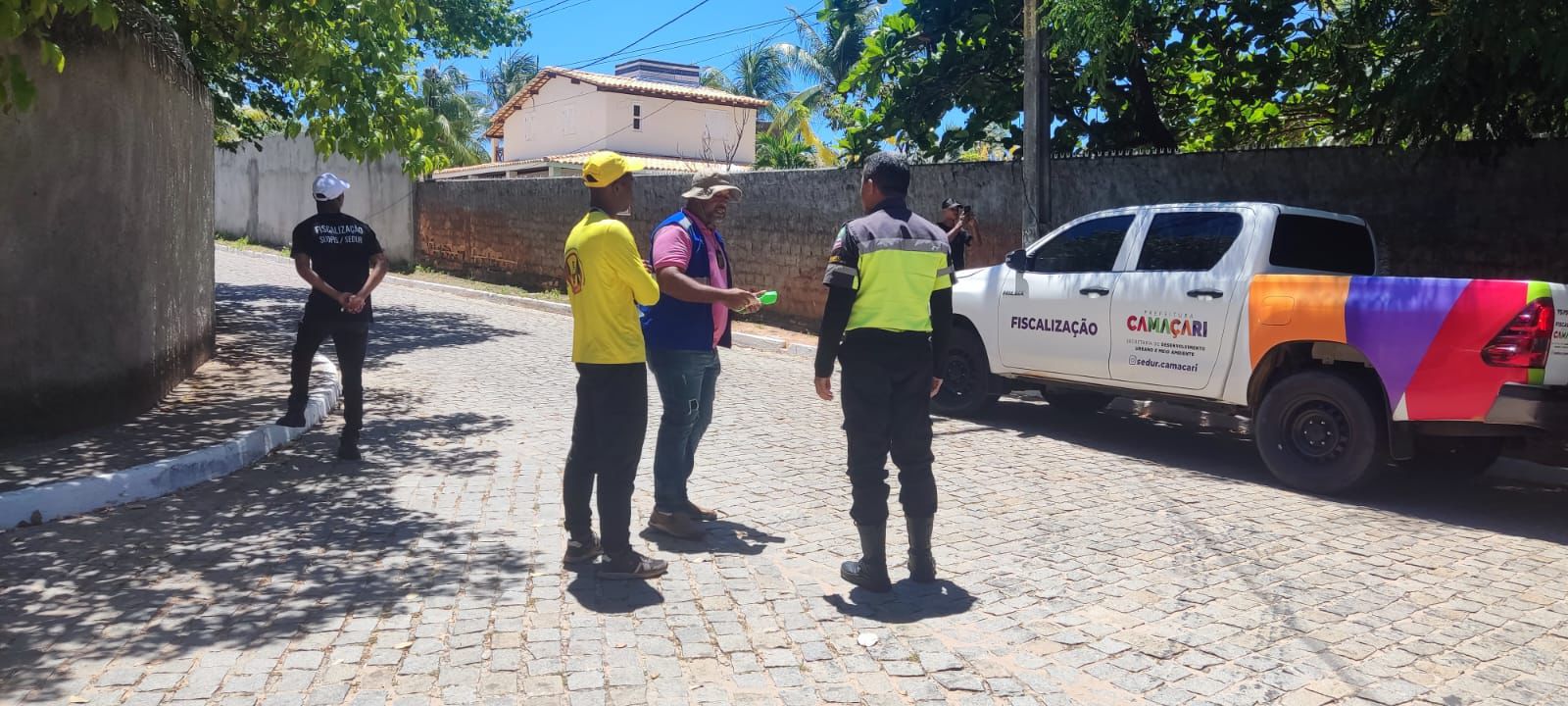 Operação Verão Conectado acaba com cobrança ilegal de estacionamento na orla de Camaçari