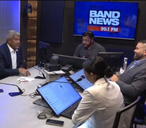 Imagem do post Jerônimo rebate oposição, cita obras em andamento e garante entregas na infraestrutura da Bahia