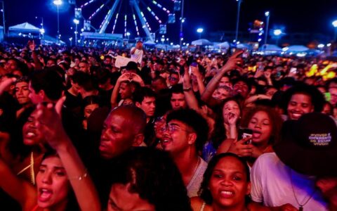 Imagem do post Virada Salvador 2026 tem queda de ocorrências, mais de 5,6 toneladas recicladas e recorde de atendimentos digitais