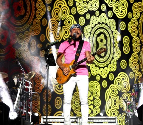 Imagem do post Bell Marques agita a galera e relembra 40 anos de sucessos