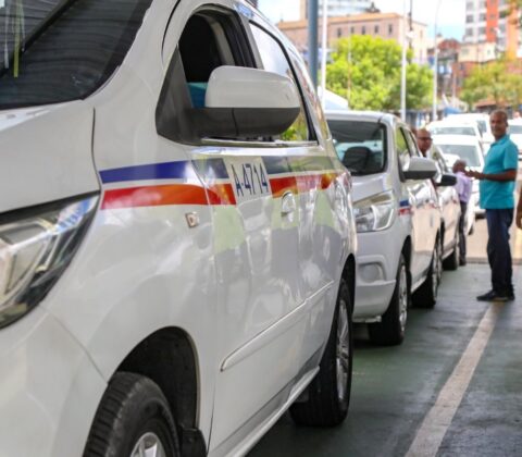 Imagem do post Salvador anuncia maior credenciamento da história para ingresso no serviço de táxi, com 600 autorizações