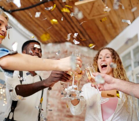 Imagem do post Confraternização da empresa: erros que você precisa evitar para não passar vergonha no trabalho