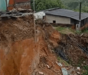 Imagem do post Chuva intensa causa deslizamentos e alagamentos no sul da Bahia
