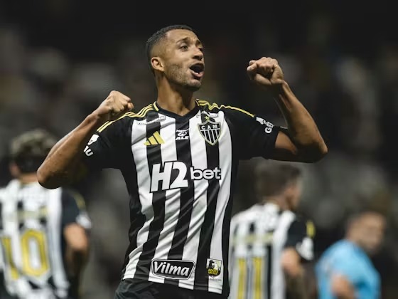 Atlético-MG está próximo de acertar a permanência do zagueiro Victor Hugo