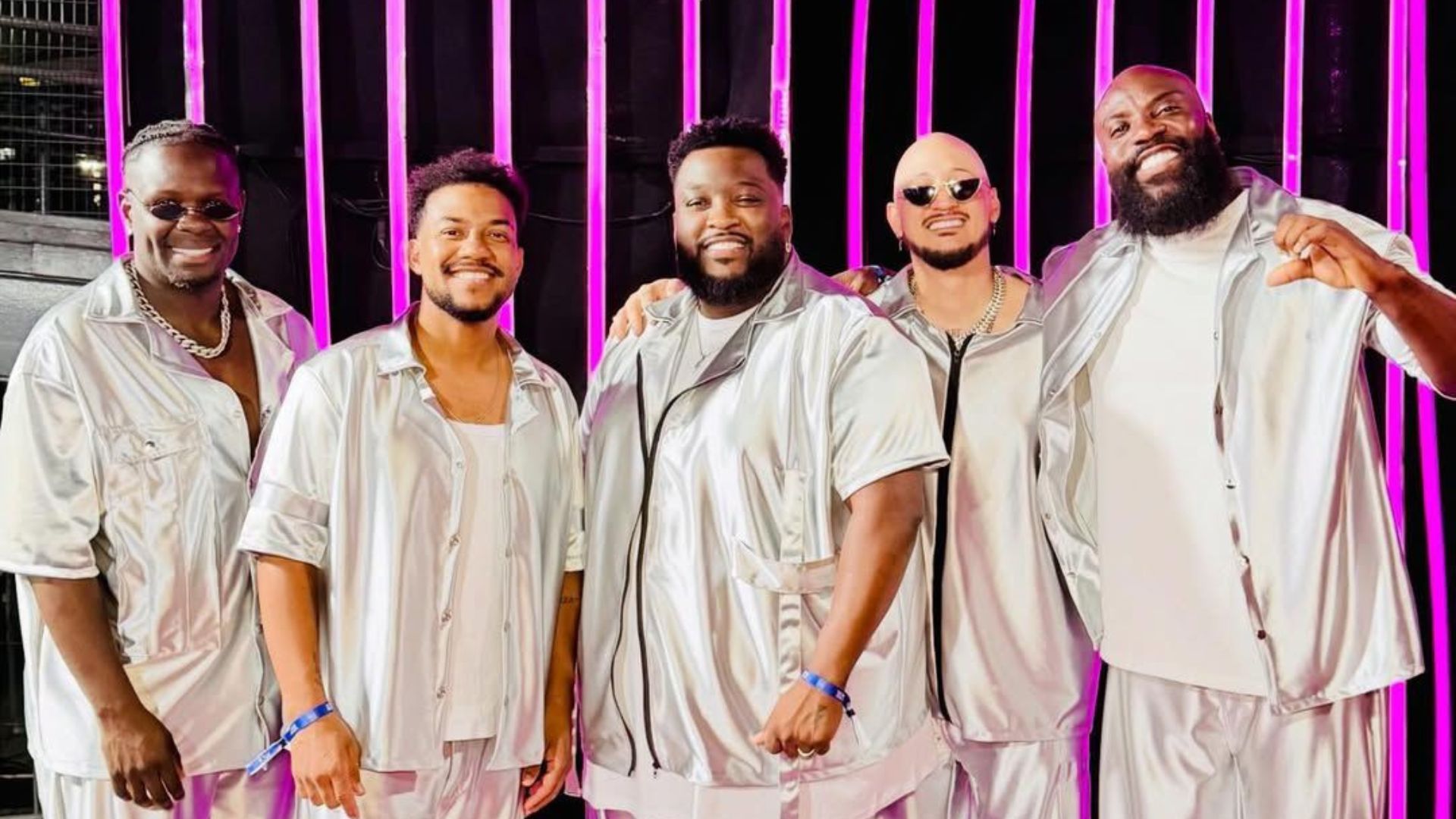 Benzadeus se apresenta no Festival Virada Salvador e cumpre maratona de shows na Bahia até janeiro