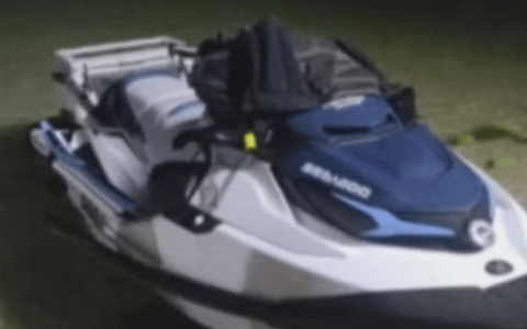 Imagem do post Colisão entre jet ski e barco deixa um morto e uma mulher em estado grave