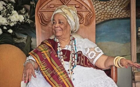 Imagem do post Morre Mãe Carmem, ialorixá do Terreiro do Gantois e guardiã de um dos maiores símbolos da fé afro-brasileira
