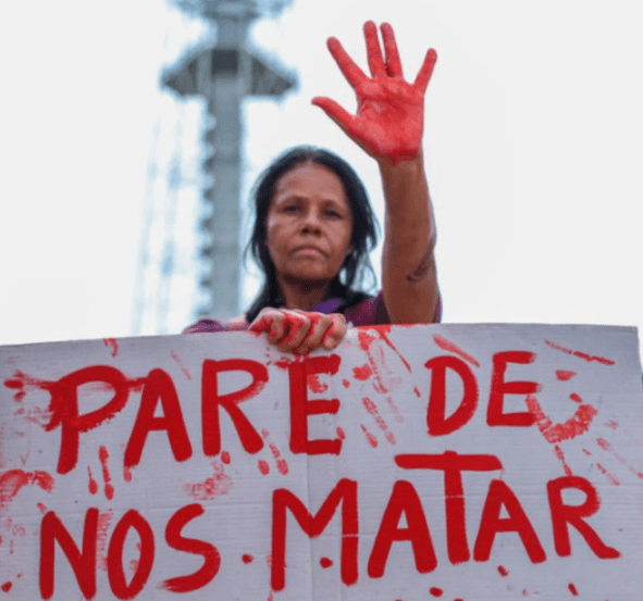 Ato em Salvador protesta contra feminicídio e violência de gênero