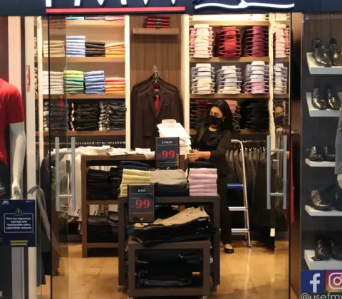 Imagem do post Entenda os direitos do consumidor para trocas de presentes de Natal