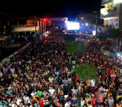 Imagem do post MP recomenda freio à ‘baixaria’ em carnaval antecipado de cidade baiana
