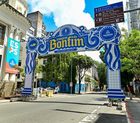 Imagem do post Lavagem do Bonfim ganha painéis artísticos, pórticos temáticos e vira novo Caminho da Fé em Salvador