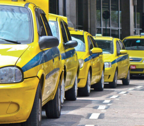 Imagem do post Lei que liberava táxis com mais de 10 anos é barrada pela Justiça