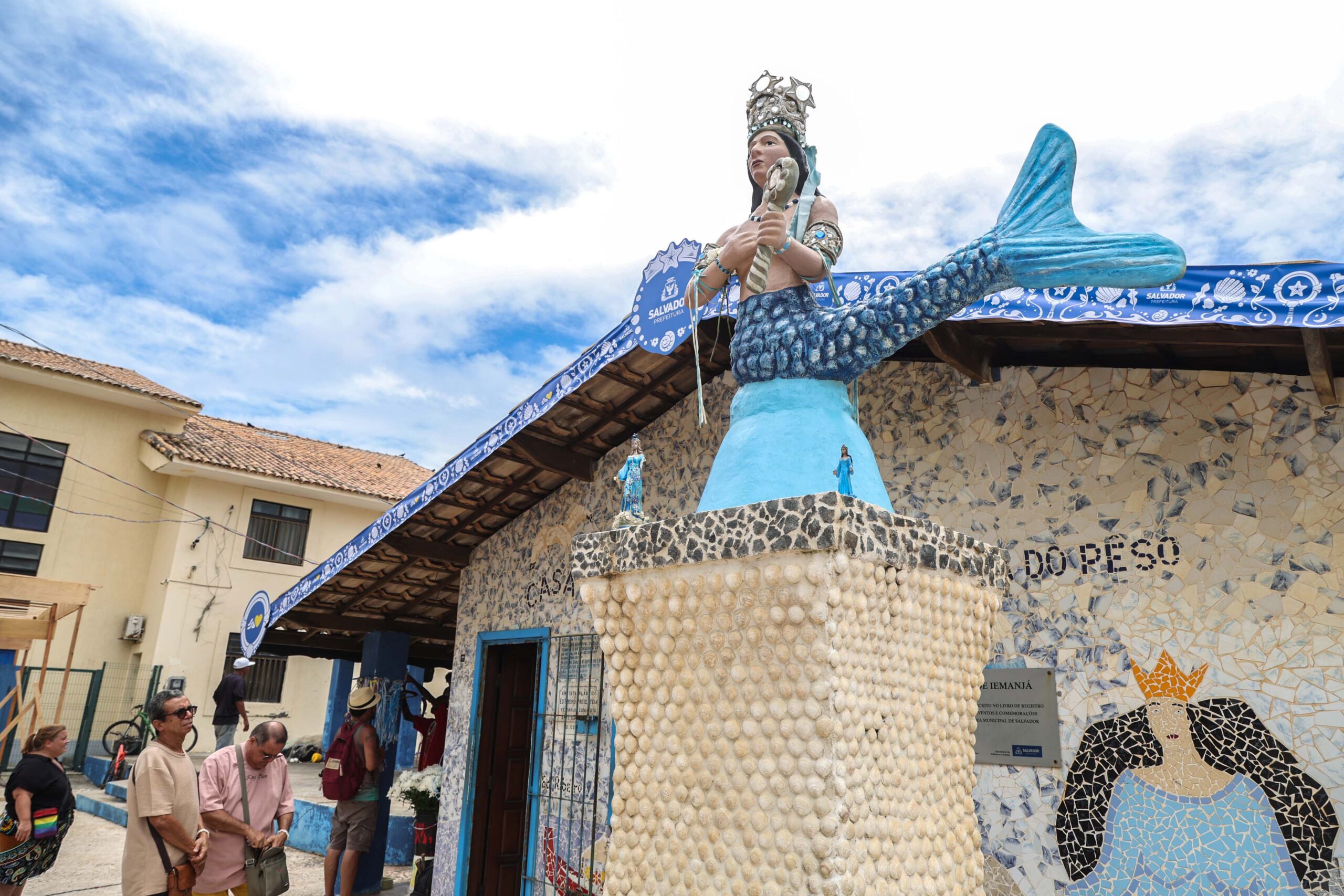 Festa de Iemanjá transforma o Rio Vermelho em palco de fé, cultura e preservação da memória em Salvador
