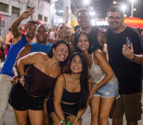 Imagem do post Mica Lauro estreia com multidão, grandes atrações e entra para a história das micaretas da Bahia