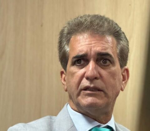 Imagem do post Deputado Robinson rebate crítica de ACM Neto aos governos do PT em Irecê: “Mudamos a realidade da região”