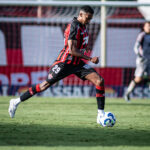 SBT dá chapéu na Globo e garante direitos de transmissão de grande campeonato brasileiro