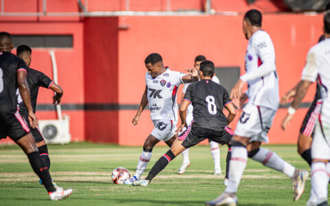 Imagem do post Jacuipense x Vitória: onde assistir, horário e prováveis escalações do Baianão