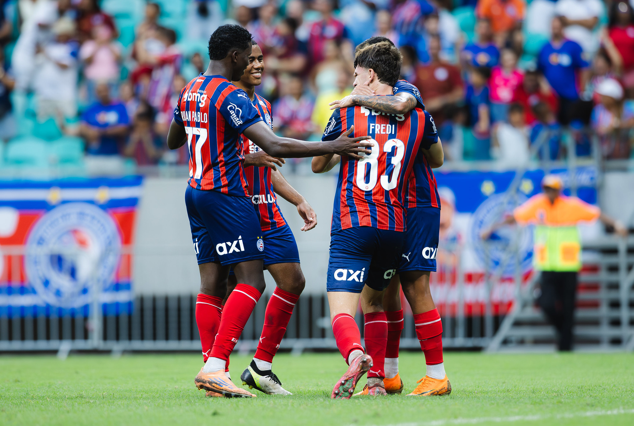 Duelo de xarás no Baianão: Bahia de Feira encara o Bahia; veja horário, onde assistir e prováveis escalações