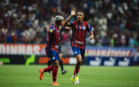Imagem do post Com show do time titular, Bahia atropela o Barcelona e segue 100% no Baianão