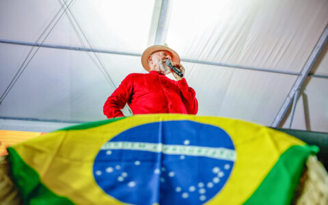 Imagem do post Na Bahia, Lula sobe o tom e detona ação dos EUA na Venezuela