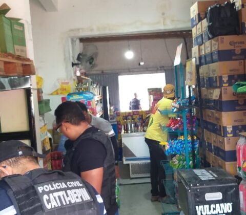 Imagem do post Polícia prende suspeito de distribuir bebidas com metanol