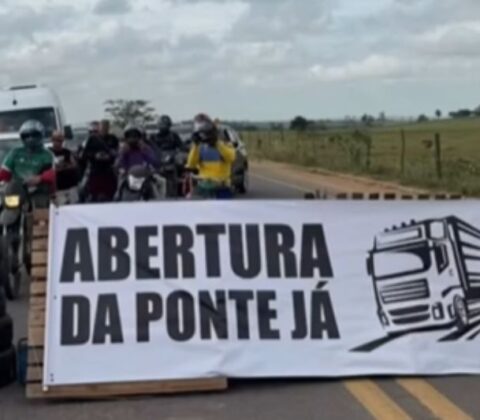 Imagem do post Após manifestação de caminhoneiros, BR-101 é liberada