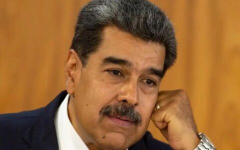 Imagem do post Maduro se declara inocente e nega acusações em audiência nos EUA