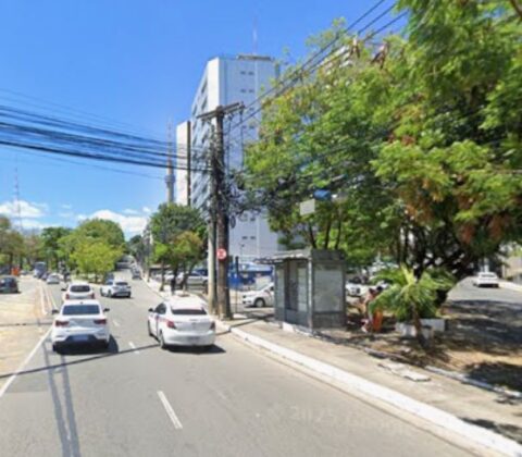 Imagem do post Acidente em poste deixa técnico de internet com queimaduras graves em Salvador